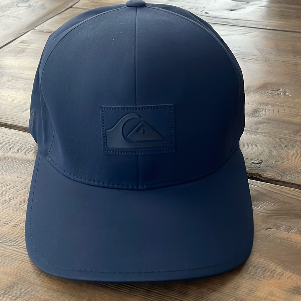 Quicksilver flex-fit hat
